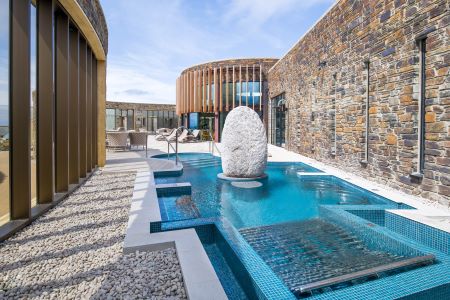 Outdoor AquaClub Vitality Pool at The Headland Hotel & Spa